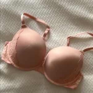 Elegant Lace Trimmed Padded Cups Bra in Peach Pink 36D
